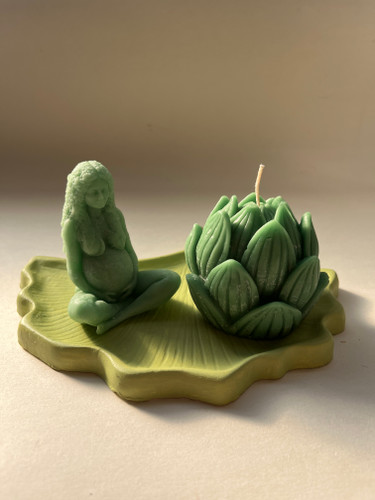 سینی مادر زمین و لوتوس